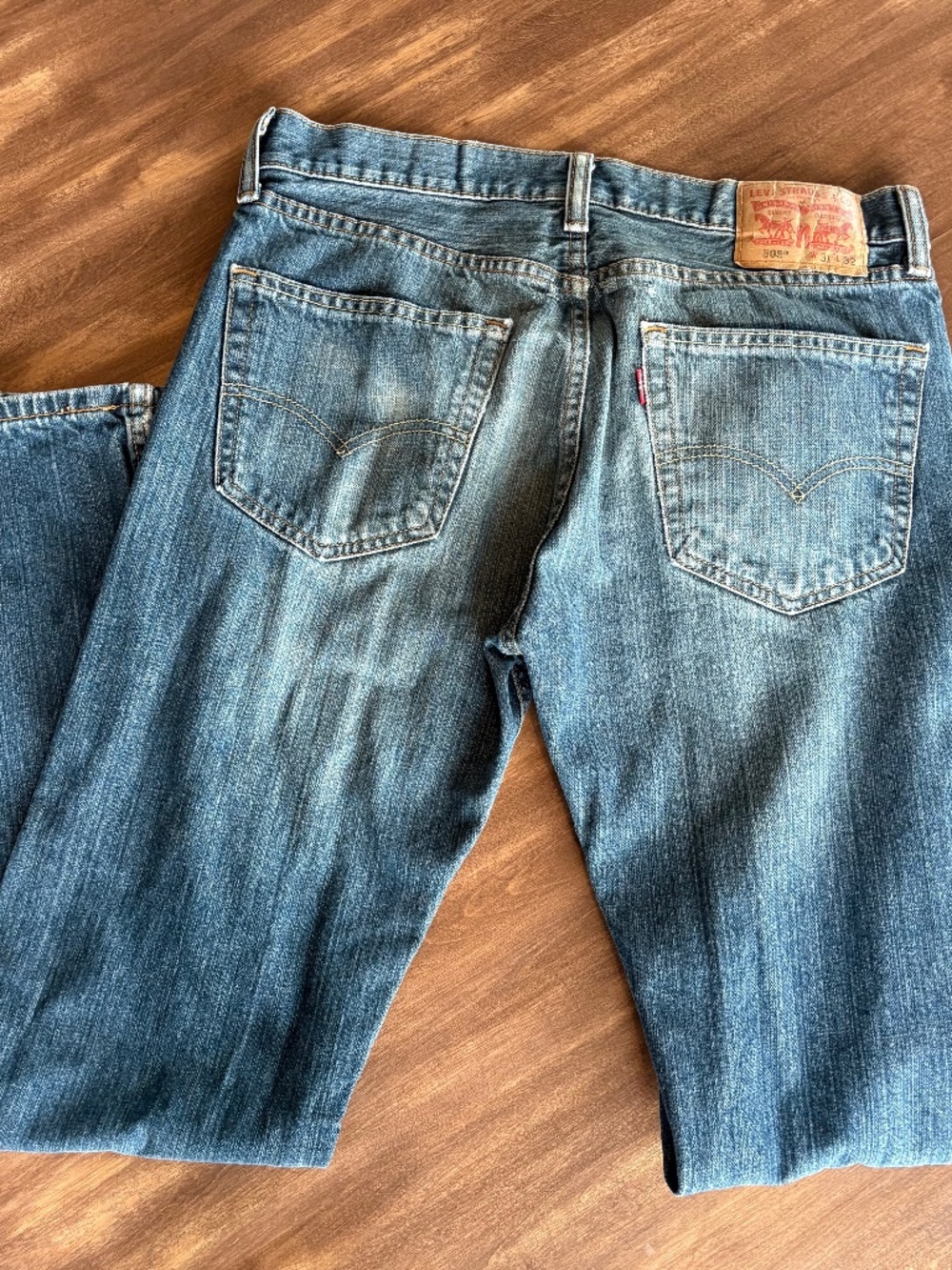 Levi Strauss & Co 505 Mens Jeans Regular Fit Blue Denim Size 31x34 - Picture 2 of 14